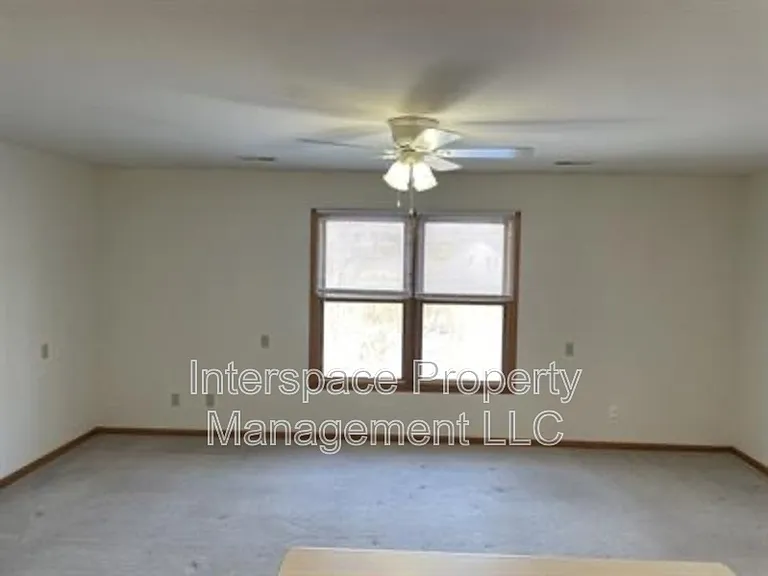 175 Liberty Ln #1 — Photo 5