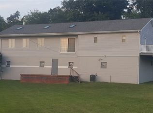 5 Country Ln, West Newton, PA 15089