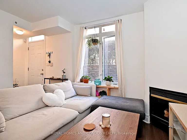 415 Jarvis St #125 — Photo 14