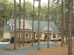 1260 E Indiana Ave, Southern pines, NC 28387