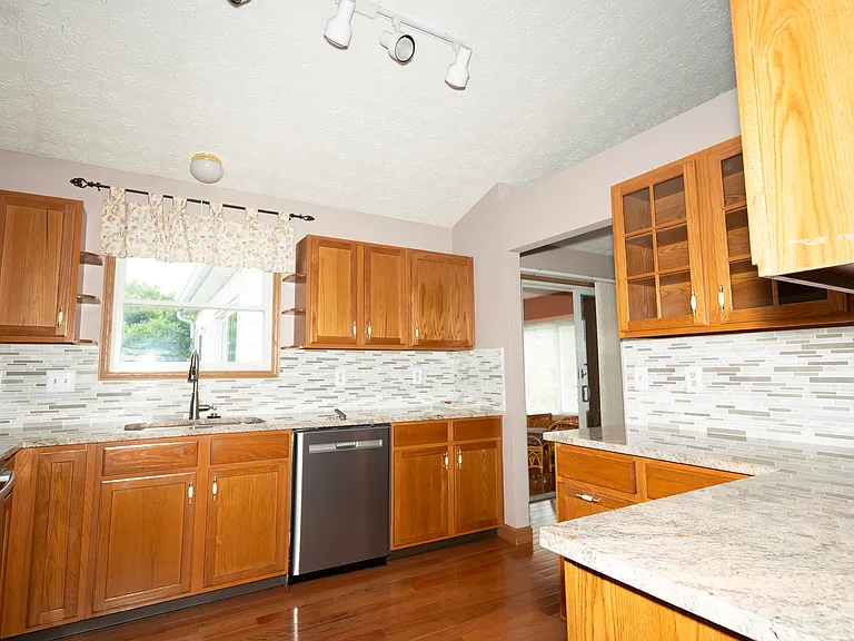 7872 Waggoner Run Dr — Photo 5