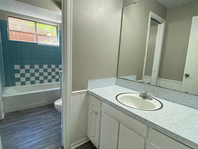5309 Creekwood Ter — Photo 7