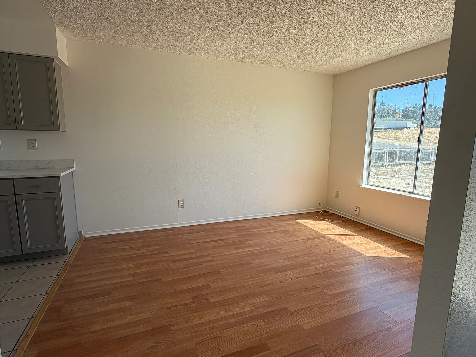 4 bed, 1562 sqft, $2,200 — Photo 4