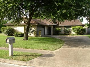 10315 Sagebluff Dr, Houston, TX 77089