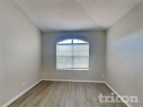 3rd image of 2233 Sand Arbor Cir
