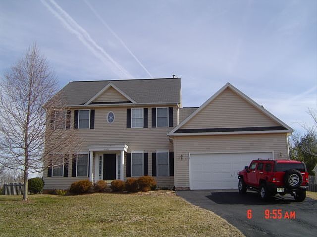 1st image of 10421 Woodlake Ct