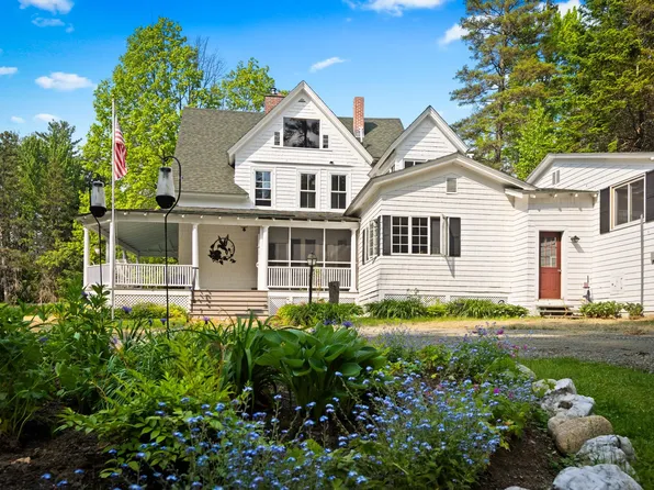 183 Mountain View Road, Whitefield, NH 03598