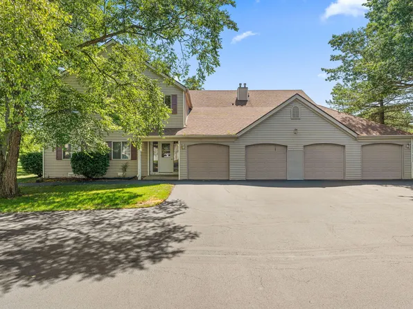 2119 Dogwood Ln, Chesterton, IN 46304