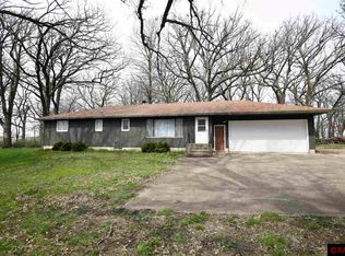 1450 Bright Lake Rd, Ceylon, MN 56121