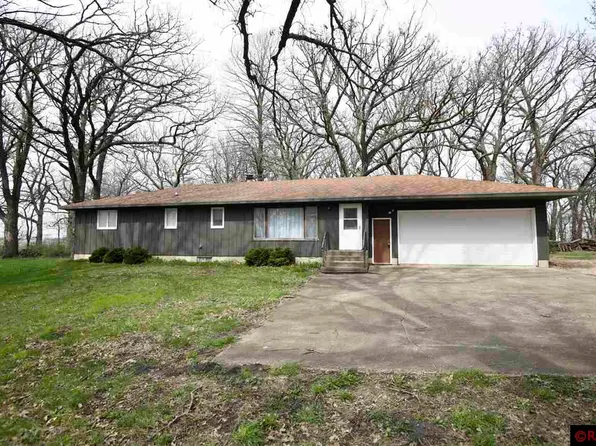 1450 Bright Lake Rd, Ceylon, MN 56121