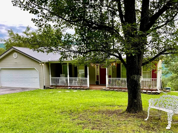 133 Harbell Heights Rd, Pineville, KY 40977