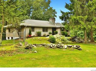 19 Stormytown Rd, Ossining, NY 10562