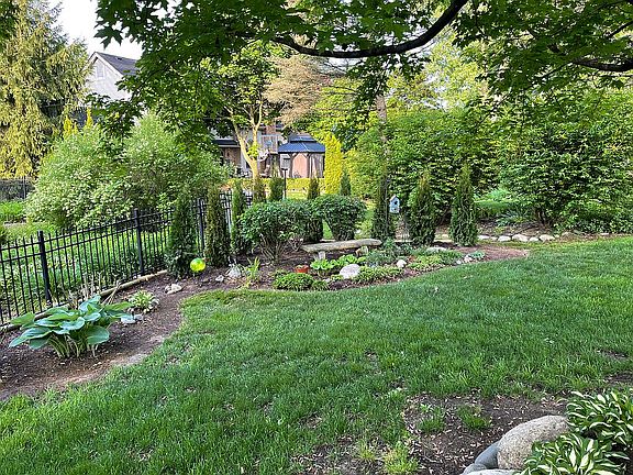 5th image of 11959 Glenview Dr