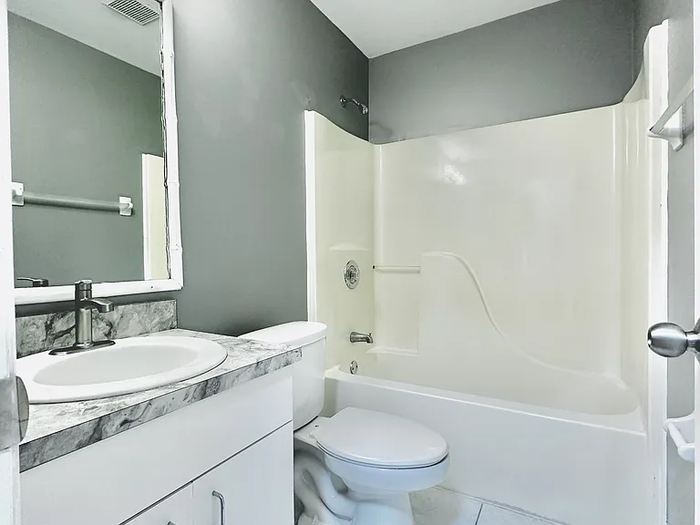 27655 Tennessee St — Photo 36