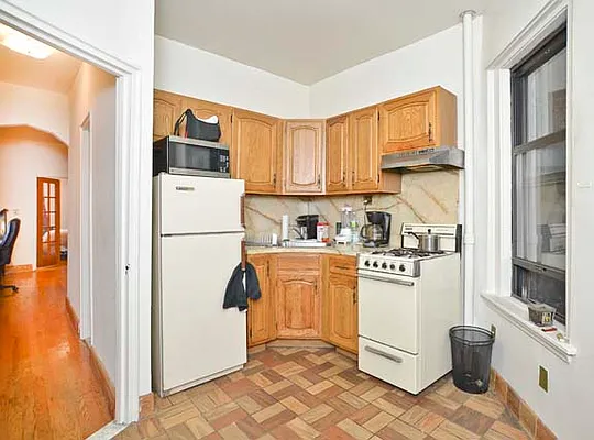 Rented by Prince Real Estate Associates LLC | media 28