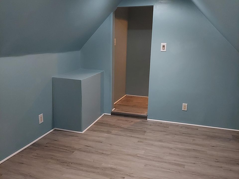 2nd image of 463 Ryerson Ave