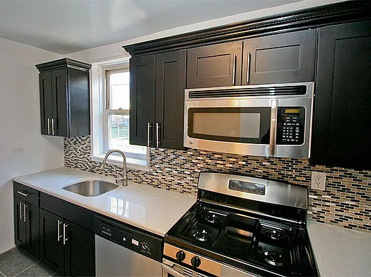 Rented by SW Queens Mezzanine | media 14