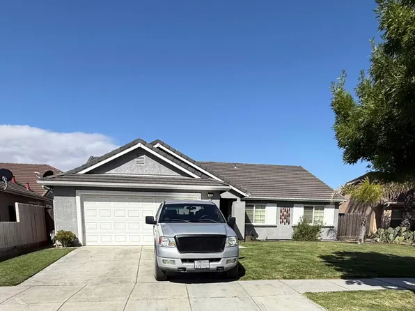 515 Lexington Ave, Los Banos, CA 93635