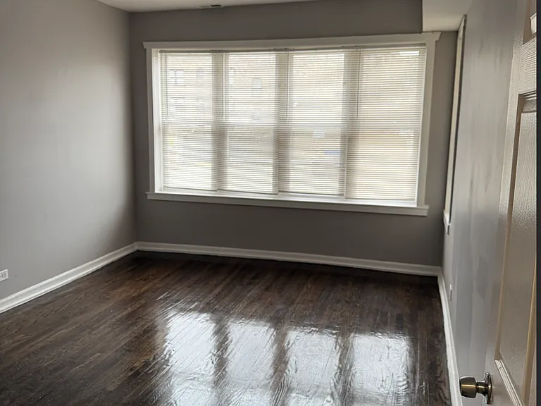 5030 W North Ave — Photo 5