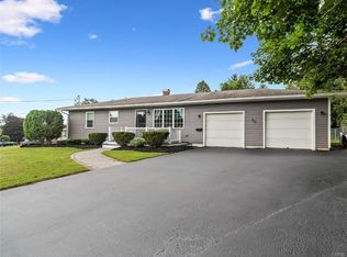 40 Hollywood Dr, Whitesboro, NY 13492