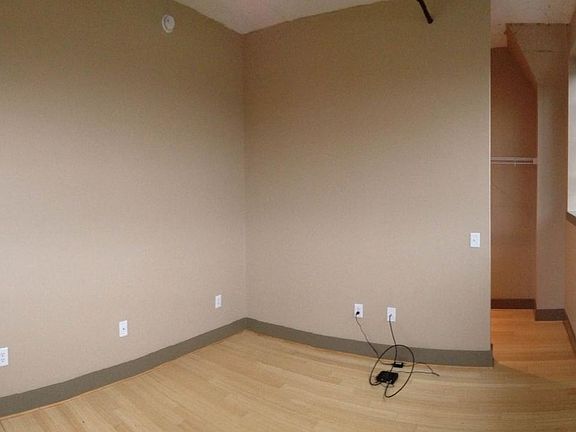 2nd image of 806 Wasena Ave SW #322