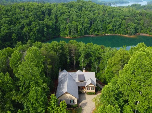 114 Peninsula Ct, Sunset, SC 29685