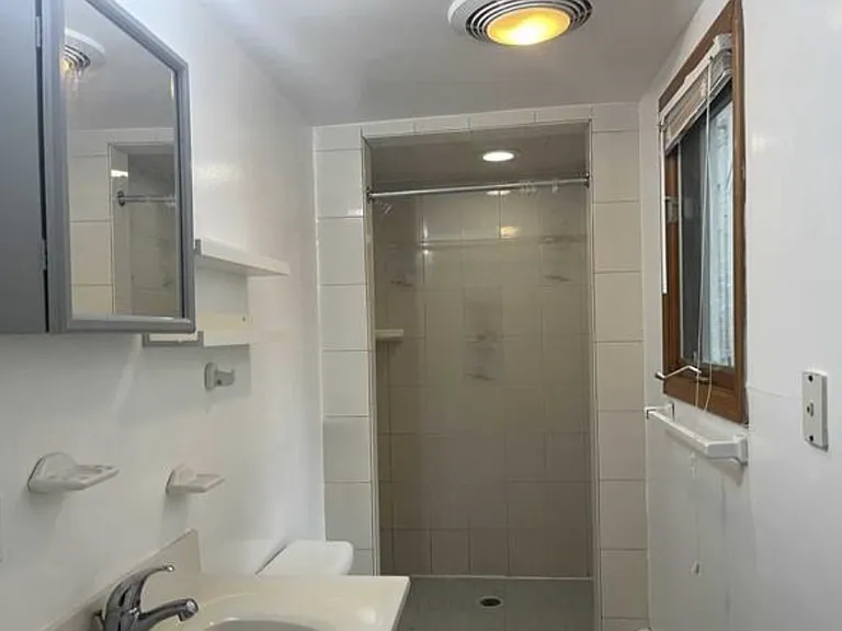 476 Highland Ave #1 — Photo 5