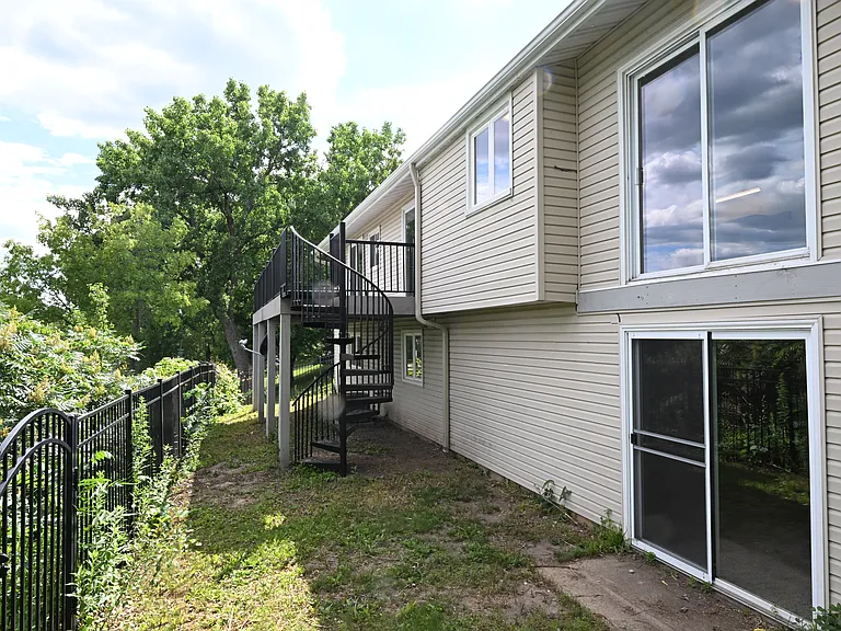 14429 Portland Ave — Photo 41
