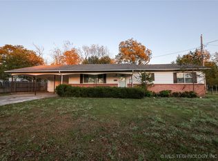 1017 W 15th St, Sulphur, OK 73086