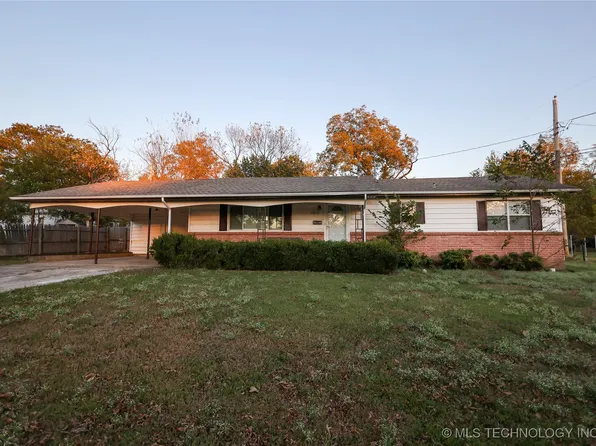 1017 W 15th St, Sulphur, OK 73086