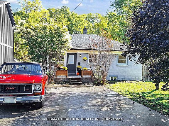 2nd image of 59 Machell Ave