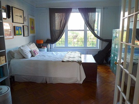 3rd image of 266 12th St APT 8