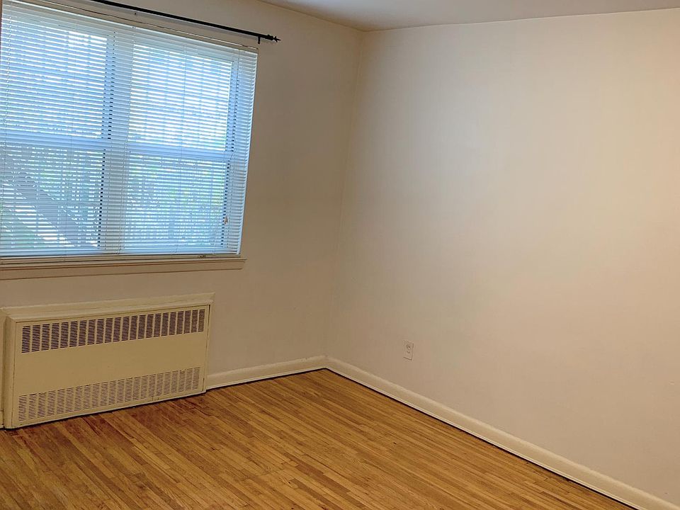 2nd image of 1976 70th St