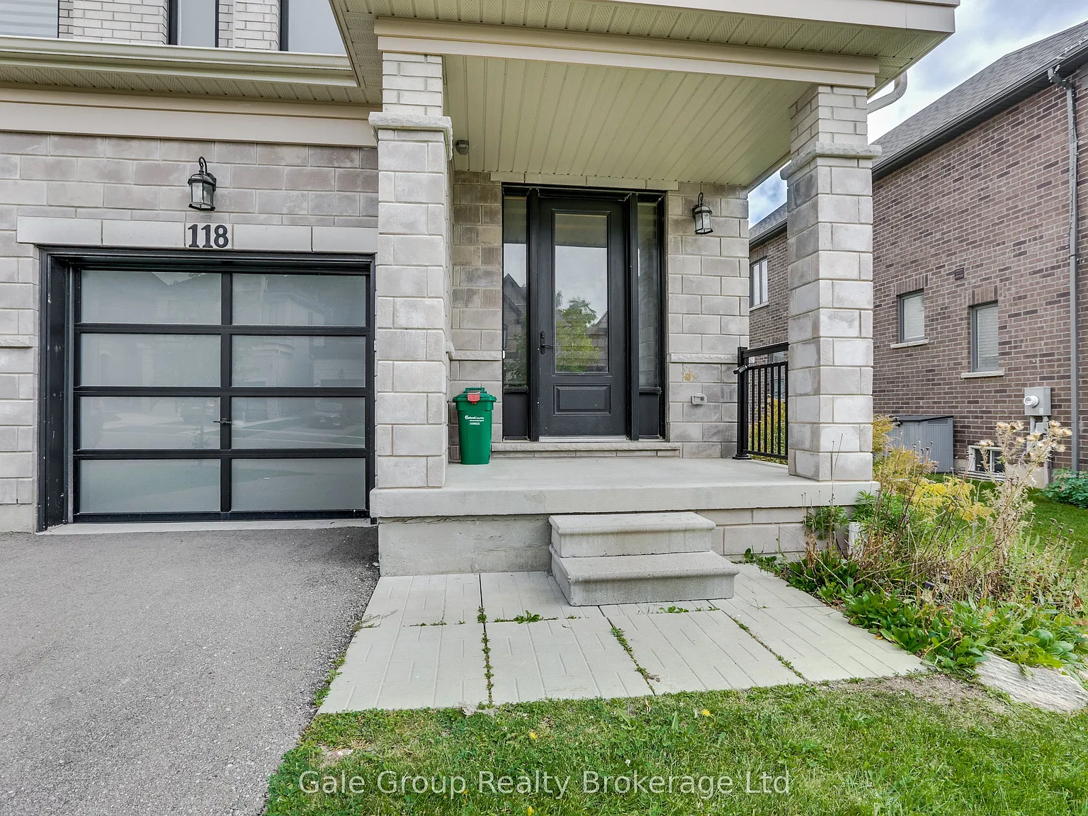 4 bed, $2,600 — Photo 3
