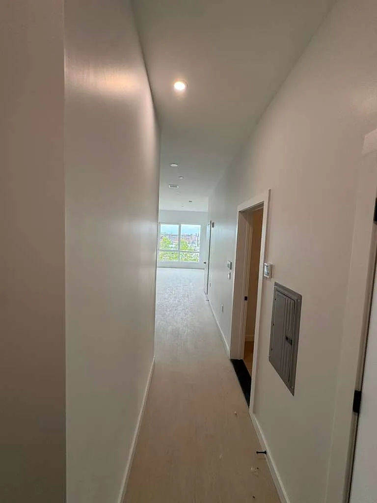 2 bed, 800 sqft, $2,799 — Photo 4