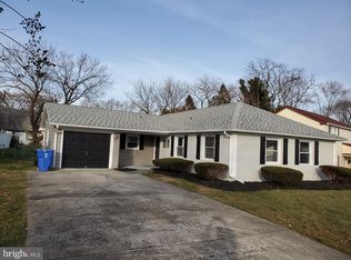 17 Hopewell Ln, Willingboro, NJ 08046