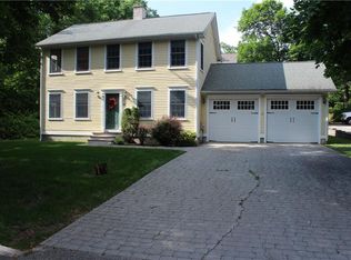 20 Wheelock Ave, Cranston, RI 02920