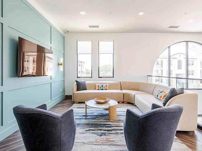Desert Meadows Townhomes — Photo 6