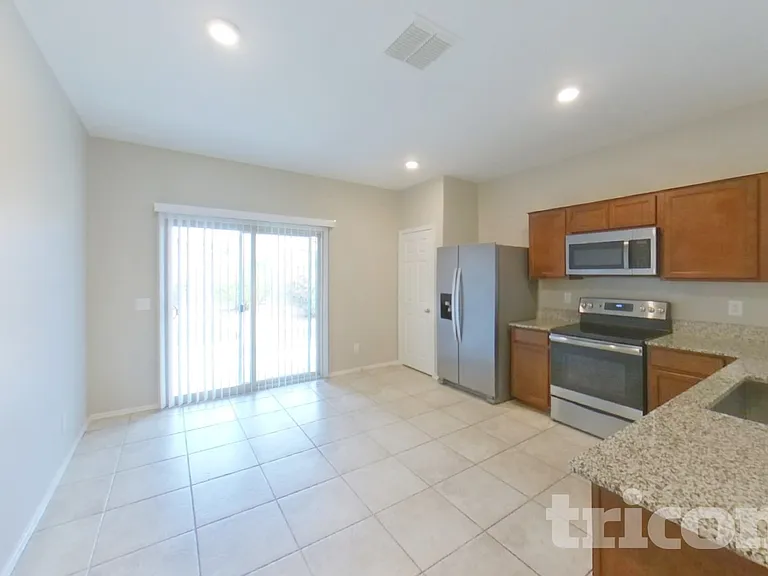 45656 W Sky Ln — Photo 6