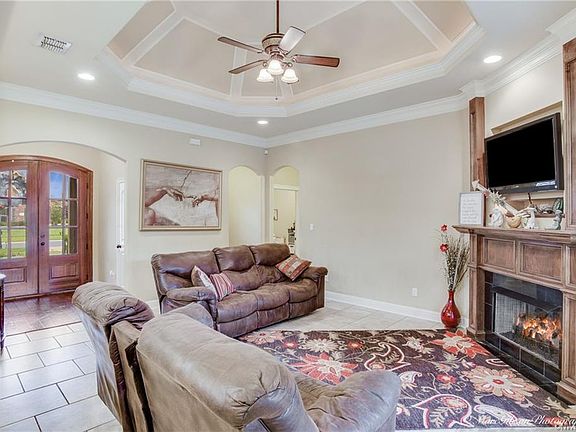 5th image of 520 Tupelo Dr