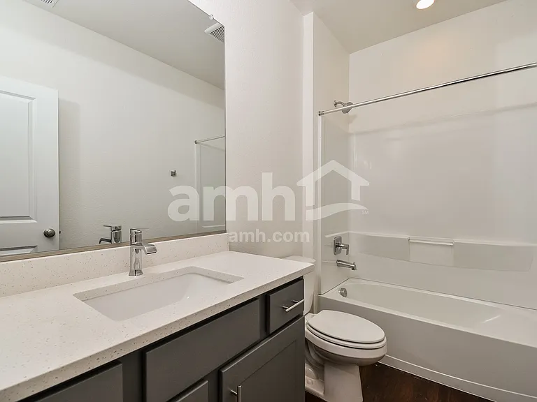 7618 Mardale Ln — Photo 17