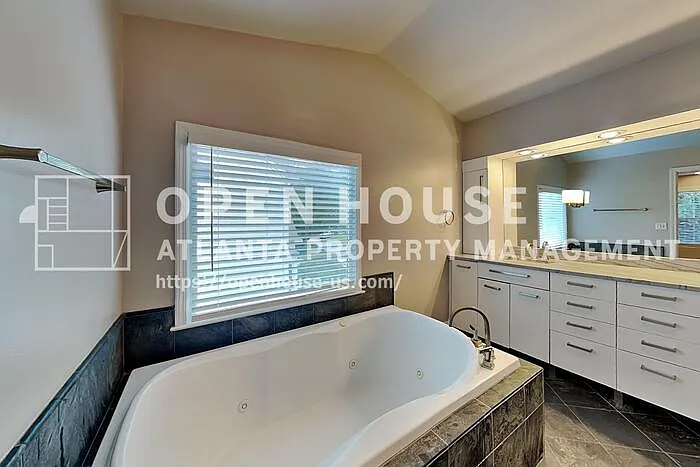 5404 Oxford Chase Way — Photo 11