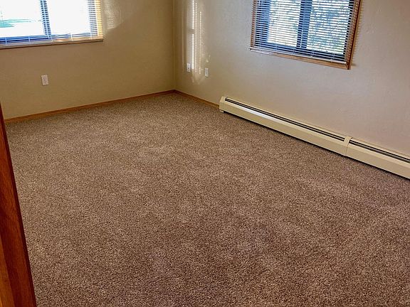 4th image of 2625 University Ave APT 8