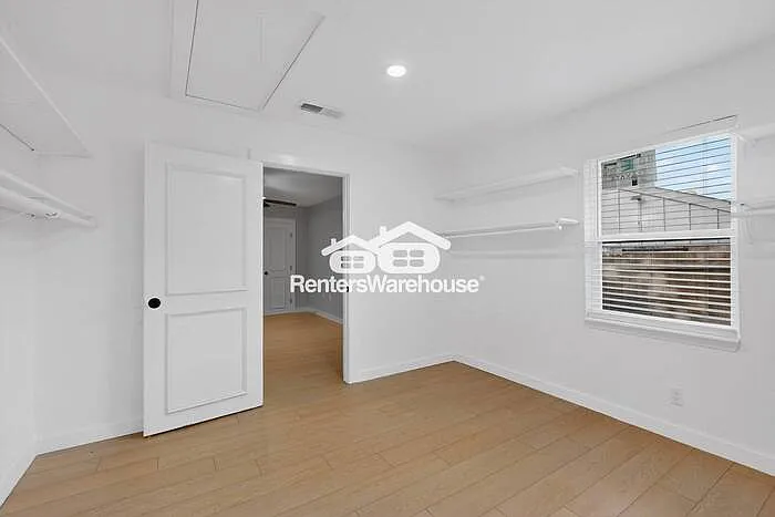 1408 Seely St — Photo 40