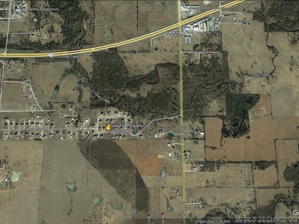2nd image of E Woodland Cir