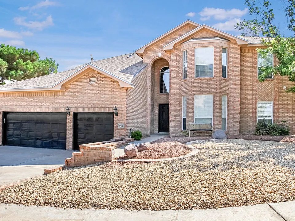 918 Bellacumbre Dr