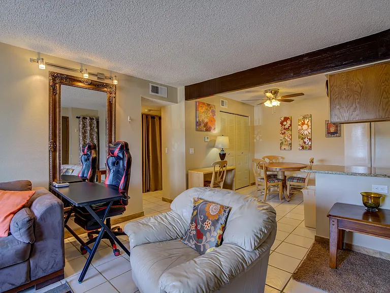 431 Wright St #209 — Photo 7