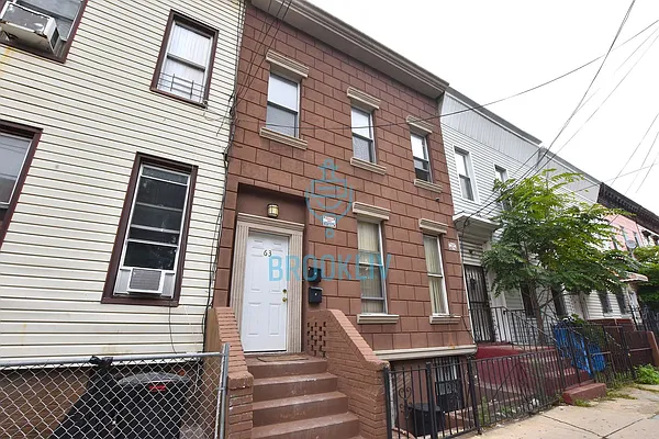 Rented by null | media 9