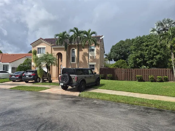 15351 SW 43rd Ter, Miami, FL 33185