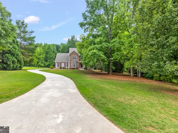 220 Drumcliff Ct, Tyrone, GA 30290